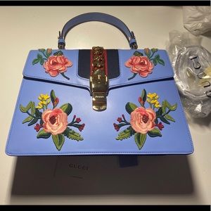 Gucci Medium top handle embroidered sylvie